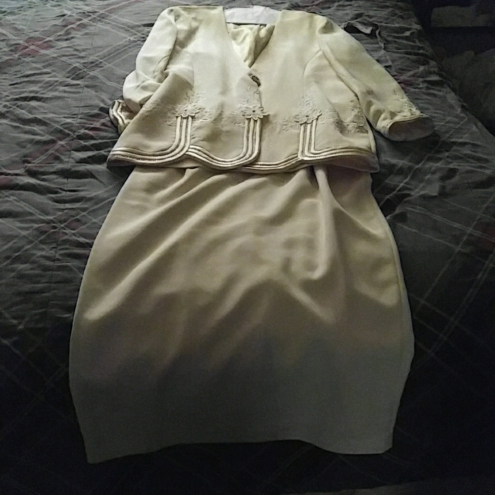 Two piece skirt suit
